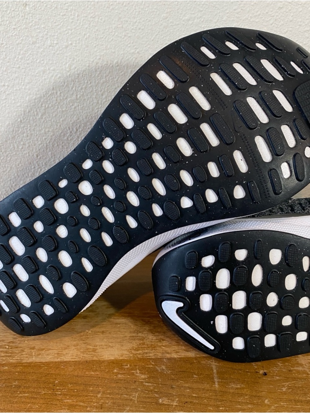 Nike ReactX Infinity Run 4 Running Shoes Black White Oreo - Women’s Size 10 - Picture 12 of 13